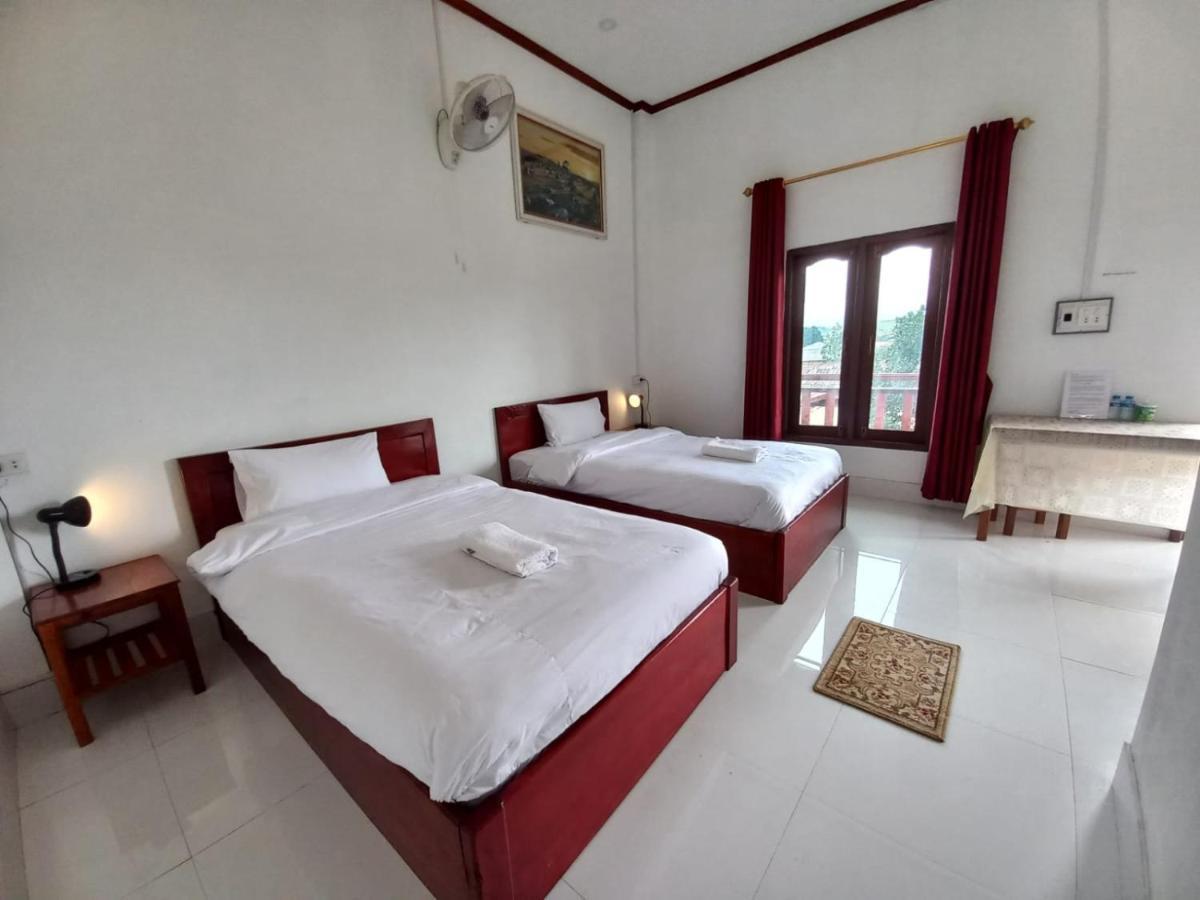 Sipanya Guesthouse Muang Phônsavan Exteriör bild